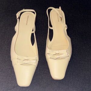 Reformation Cream Slingback Flat Shoes Size 8